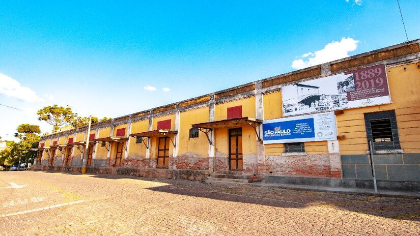 A estação de trem passou por restauração recente. Imagem: Mercuriostudios