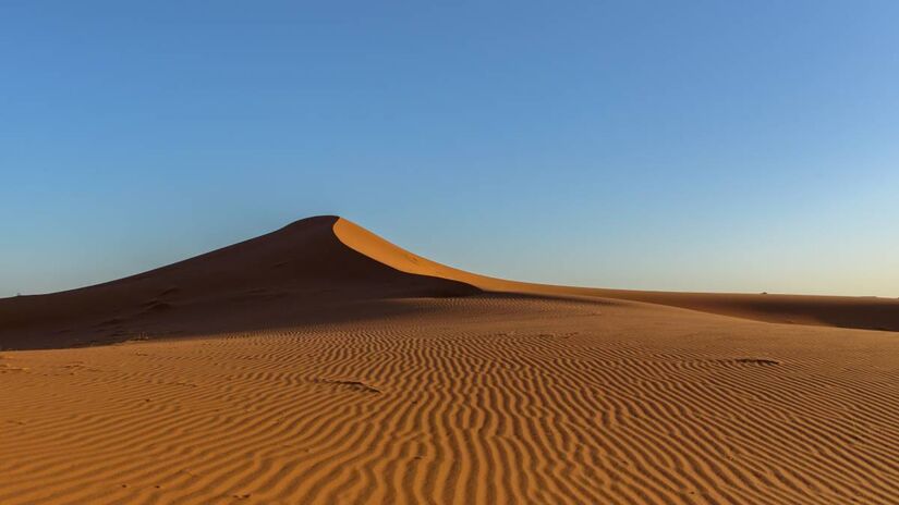 Deserto do Saara (cerca de 9.000.000 km): É o maior deserto quente do mundo, localizado no Norte da África. Fotos: Freepik
