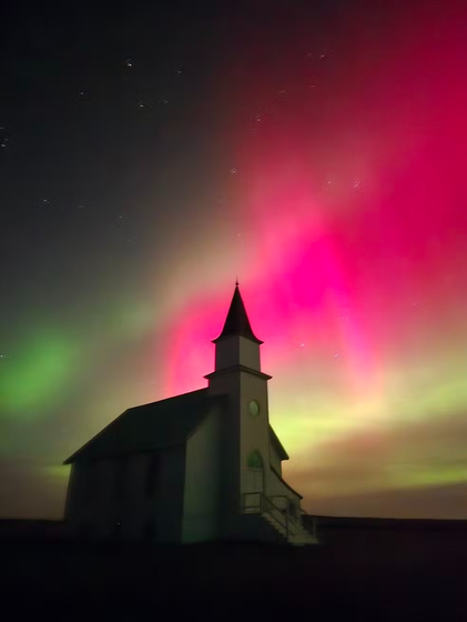 Há chance de que as luzes voltem a aparecer nos céus dos Estados Unidos e até em outros países ao longo desta quarta-feira (12/11). Foto: Reprodução