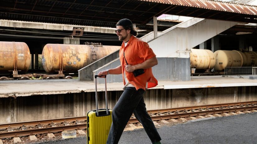 No Japão, milhares escolhem desaparecer voluntariamente e recomeçar longe de tudo, um fenômeno social conhecido como jouhatsu