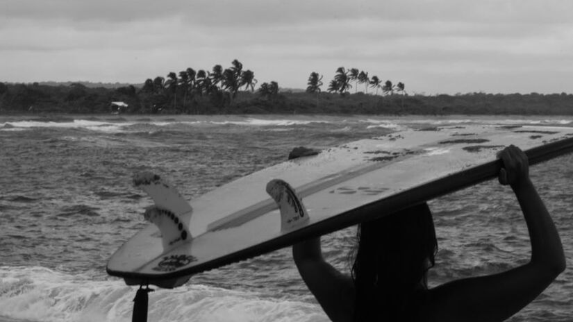 Nas décadas de 1980 e 1990, Itacaré ganhou fama pelo mundo por suas ondas incríveis e praias selvagens. Surfistas de todo o mundo passaram a frequentar o destino, atraídos pela energia e hospitalidade - (Murillo Molissani/Pexels)