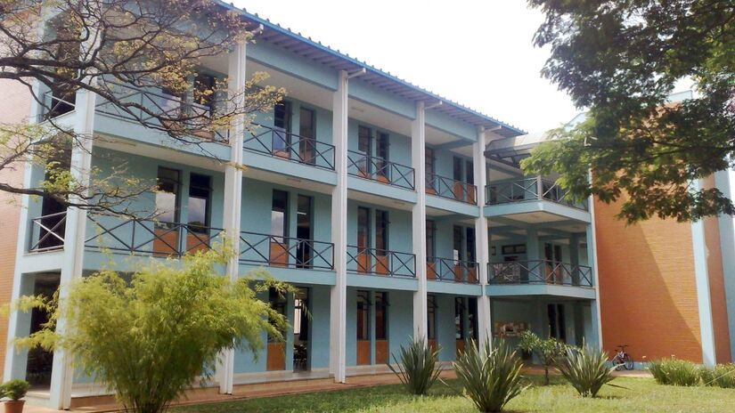 O ambiente universitário influencia diretamente o dia a dia, movimentando comércio, serviços e abrindo espaço para novos negócios.