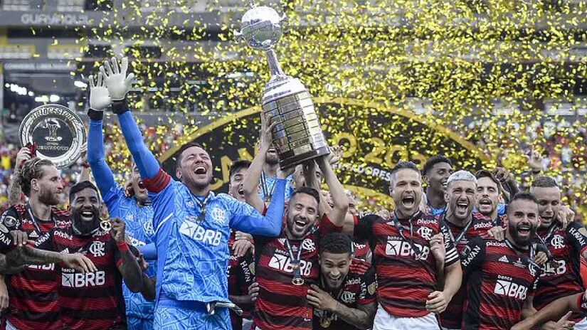 Em 2022, na final, mais uma vez Gabigol foi o herói da nação flamenguista, fazendo o gol do tricampeonato, vitória por 1 a 0 contra o Athletico. O Flamengo foi campeão invicto, com o Dorival tendo 100% de aproveitamento - (Marcelo Cortes/Flamengo)