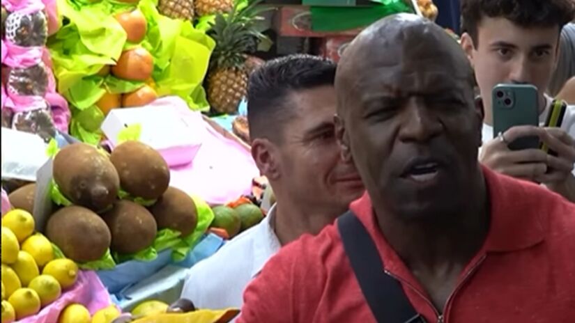 Terry Crews distribuiu carisma na segunda visita ao mercado paulistano/Reprodução