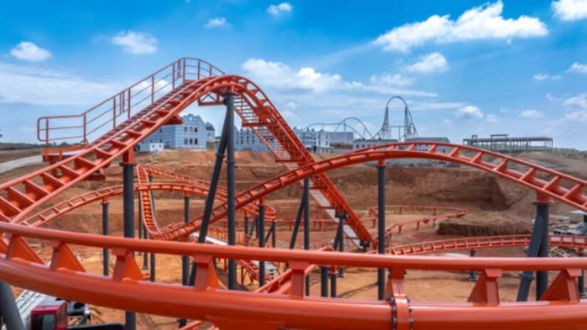 Modelo Horus possui velocidade máxima de 40 km/h, altura máxima de 12 metros e 465 metros de trajeto.