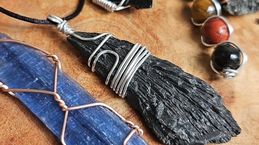 Destaque são as barracas de artesanato e moda/Divulgação