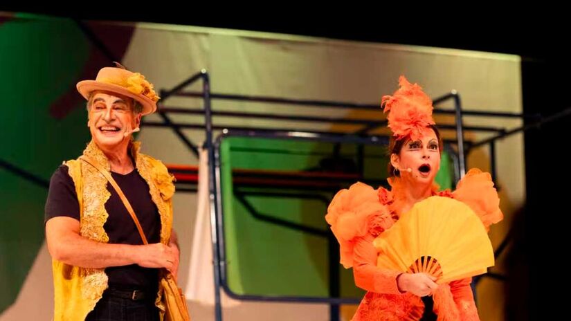 Montagem traz ao palco um elenco recheado de nomes de peso, como Cláudia Abreu, Deborah Evelyn, Julia Lemmertz, Leandro Santanna, Orã Figueiredo e Paulo Betti.