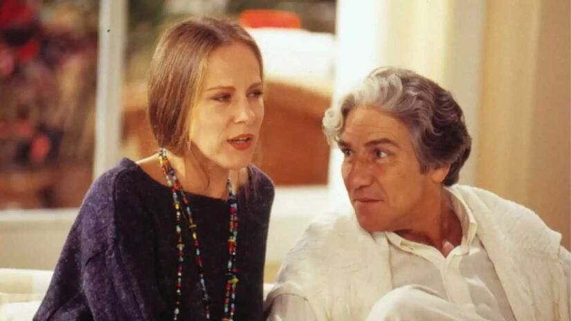 Enquanto isso, na Terra, os caminhos dos personagens começam a se ajustar. Bia confia a Alberto o cuidado de sua mãe, Estela, irmã de Diná.