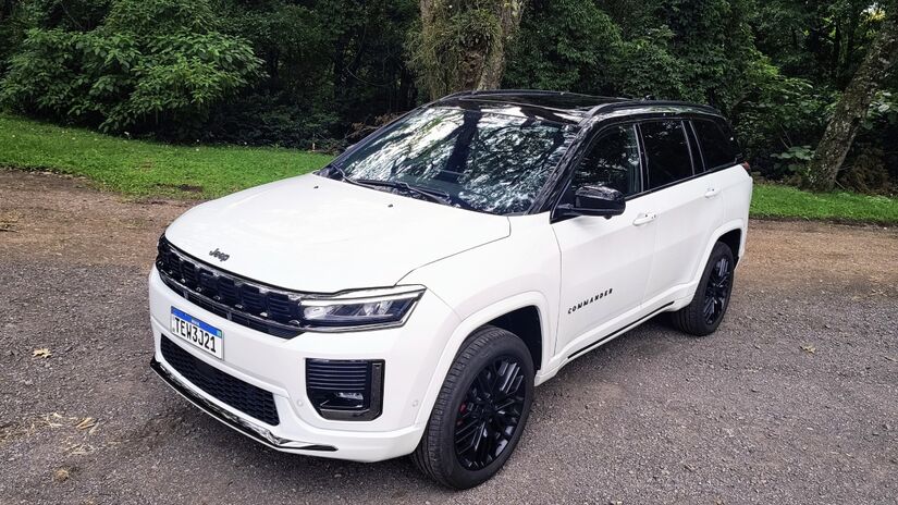 Sete lugares, design atualizado e aquela pegada aventureira clássica da Jeep | Divulgação