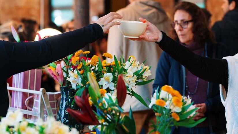 Com entrada gratuita e ambiente petfriendly, o evento reunirá mais de 150 marcas autorais e uma programação cultural que incluirá shows, oficinas criativas e muito mais.