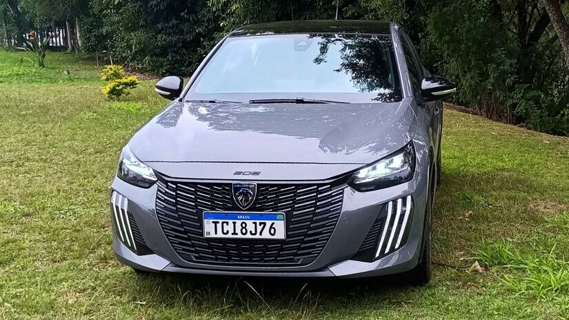 Dianteira tem a nova identidade da Peugeot, com evolução no design do 'logotipo do leão' e nova assinatura luminosa.

/Foto: Daniel Dias/Flashmotors