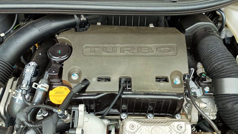 Potência e o torque aumentados, levam o 208 GT de zero a 100 km/h em 9,4 segundos.

/Foto: Daniel Dias/Flashmotors