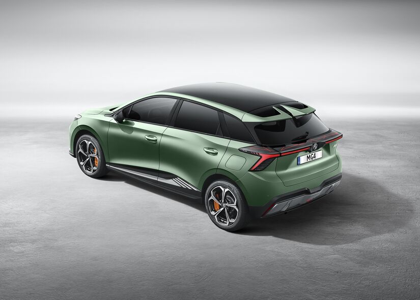 Entrega autonomia de até 279 quilômetros (Inmetro), potência máxima de 435 cavalos e 61,2 kgfm de torque. Foto: Divulgação