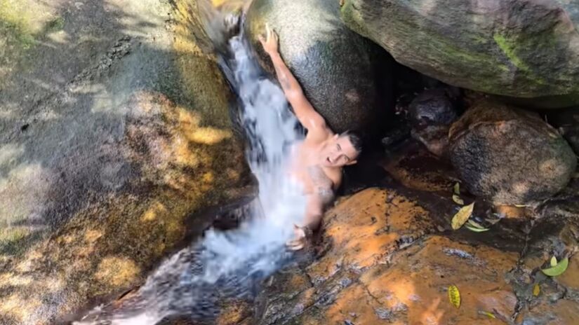 A trilha é curta e a duração é cerca de 15 minutos. Apesar de alguns trechos mais íngremes, pode ser feita sem pressa, acompanhada pelo som dos pássaros e da água correndo pelos riachos.