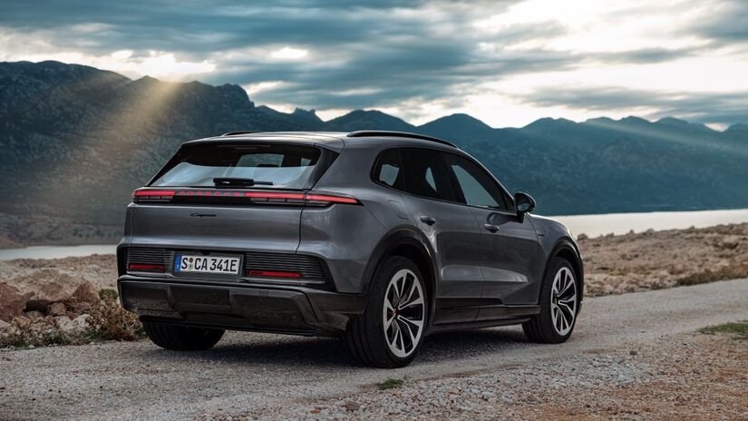 Linha 100% elétrica estreia com duas versões: o Cayenne Electric e o Cayenne Turbo Electric.