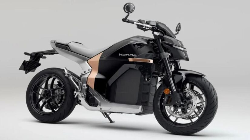 A MN7 traz recarga rápida CCS2, modos eletrônicos de pilotagem e tecnologia de ponta para competir com modelos de 600 a 1.000 cilindradas | Divulgação