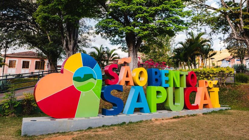 Quem gosta de cultura, gastronomia e história tem na cidade um prato cheio, já que ali são preservados a arquitetura e a cultura quilombola e caipira. Foto: Wikimedia Commons