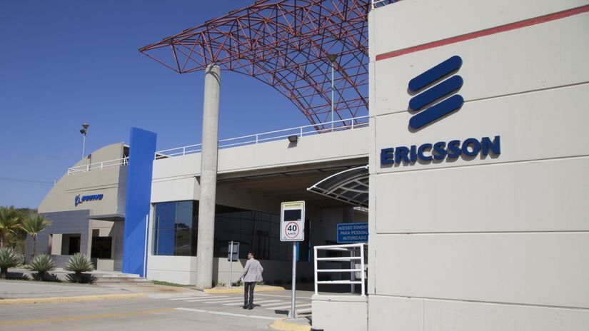 Além disso, São José dos Campos é reconhecida como um importante polo tecnológico e industrial do Brasil, a cidade abriga centros de pesquisa, universidades e empresas de alta tecnologia. (Fotos: Wikimedia Commons)