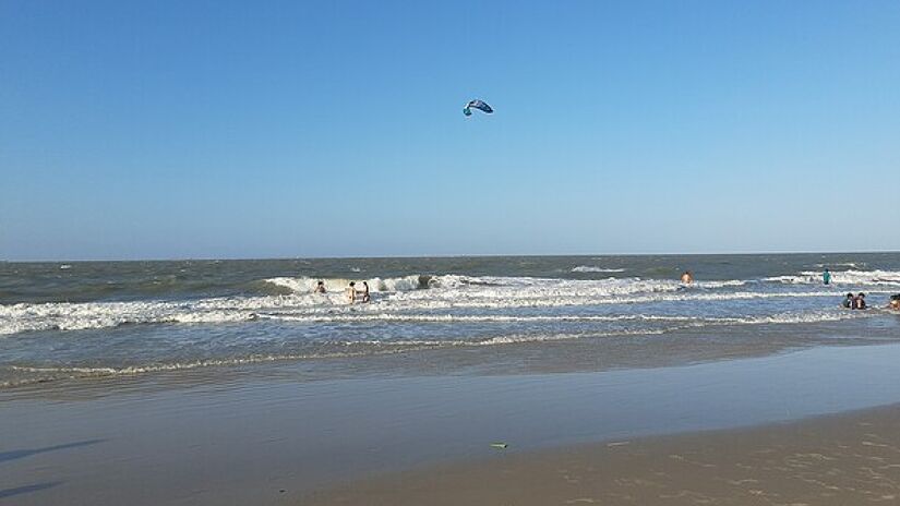 Caminhadas à beira-mar, conhecer feiras culturais e experimentar a gastronomia maranhense são atividades locais de impressionar qualquer um - (Gerda Arendt/Wikimedia Commons)