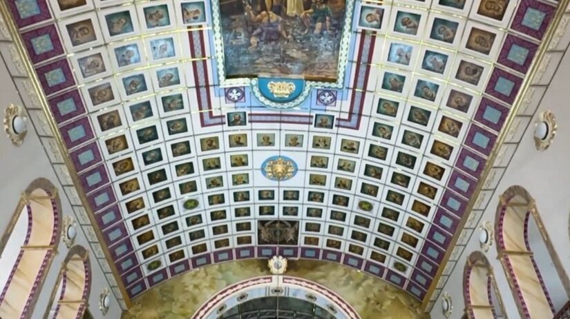 A Igreja Matriz de Santo Antônio da Cachoeira tem os rostos de todos os Papas de São Pedro até São Francisco pintados no teto (Foto: Reprodução YouTube/Paulo Alexandre Barbosa)