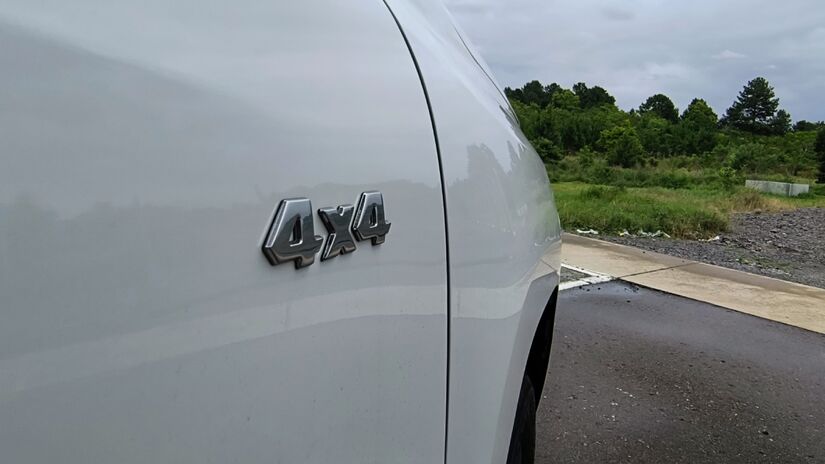 Modelo possui credenciais de um verdadeiro 4x4, como distância em relação ao solo de 23,5 centímetros.