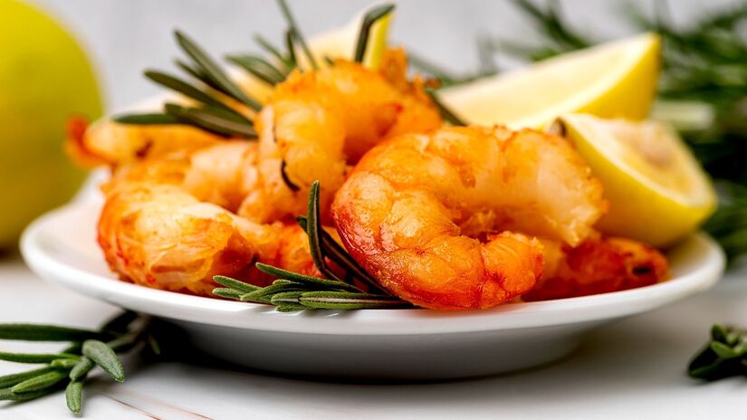 Fonte de ômega 3 e 6, o crustáceo contribui para a saúde do coração e ajuda a reduzir o risco de infarto | Reprodução/Freepik