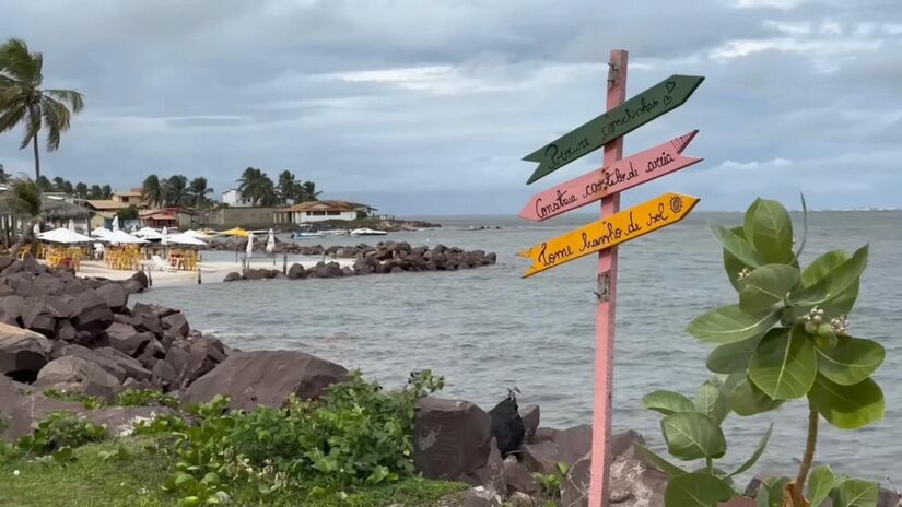 A beleza natural, somada ao clima bucólico do vilarejo, mantém viva a essência construída pelos estúdios da Globo (Fotos: Youtube/Reprodução)