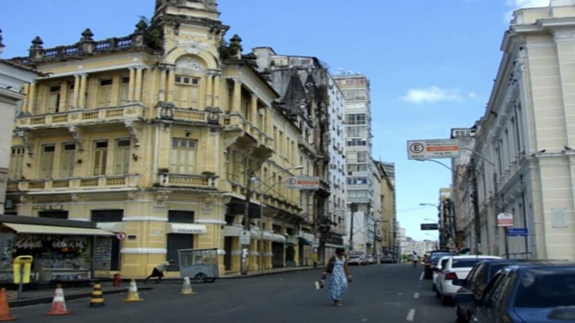 A rua se localiza no centro de Salvador - Reprodução/YouTube