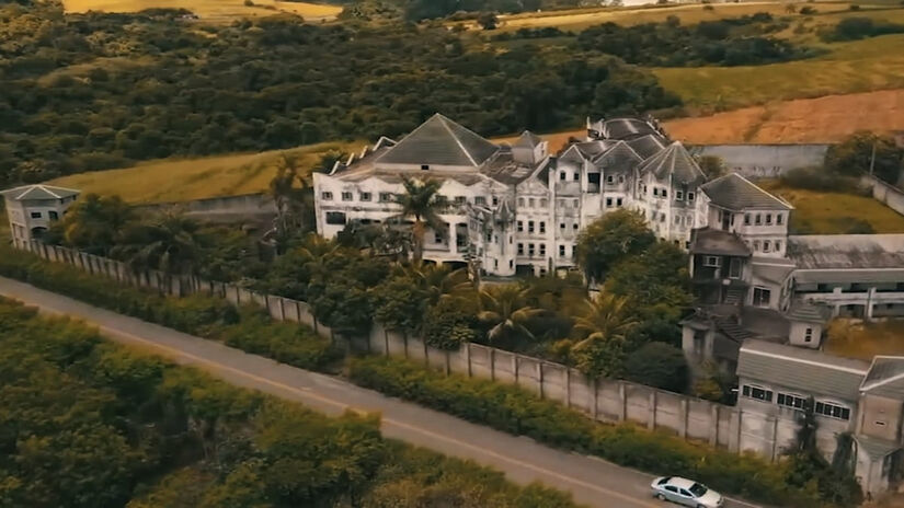 O local dar&aacute; espa&ccedil;o a um museu dedicado a dupla e a um hotel tem&aacute;tico futuramente - Reprodu&ccedil;&atilde;o/YouTube