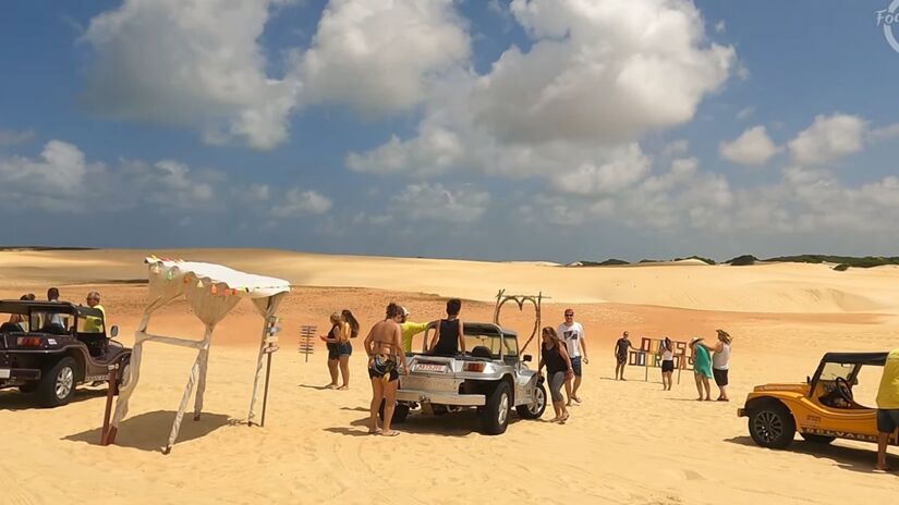 A agência estadual de turismo relata que há centenas de permissões para bugueiros em Natal e municípios do entorno