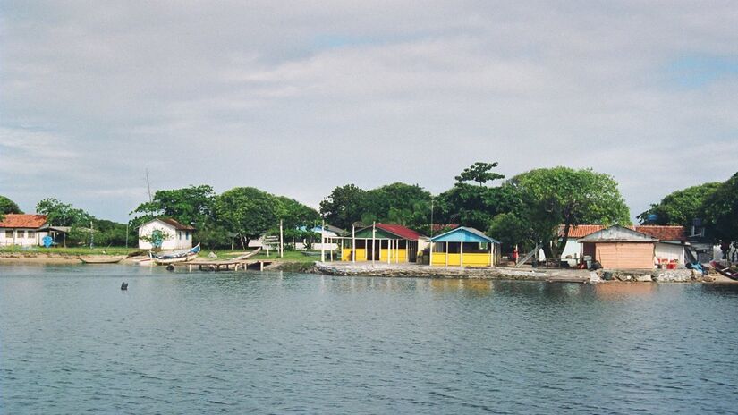 Seu primeiro nome foi Vila de São João Batista de Cananéia, adotado em 1600. A elevação à categoria de cidade veio apenas em 1892.