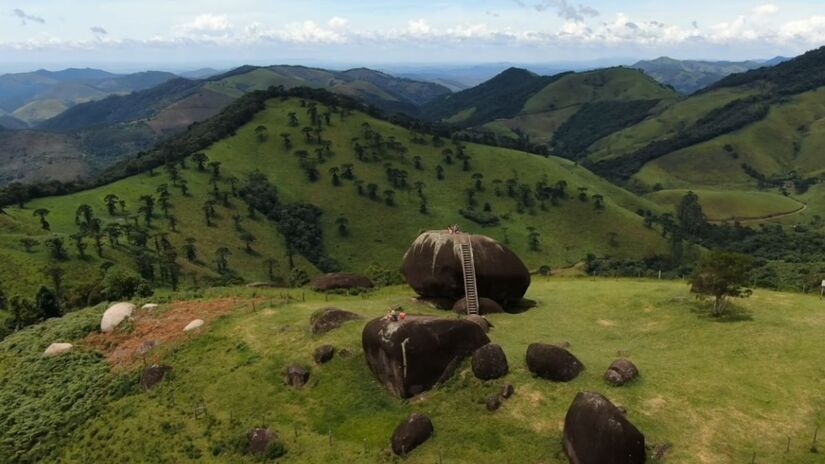 4- Pedra de São Francisco, entre Monteiro Lobato e São Francisco Xavier (Foto: Reprodução/Youtube)