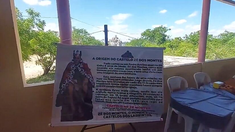 O militar aposentado Jos&eacute; Ant&ocirc;nio Barreto iniciou a obra em 1984, guiado por vis&otilde;es espirituais que, segundo ele, o acompanhavam desde a inf&acirc;ncia