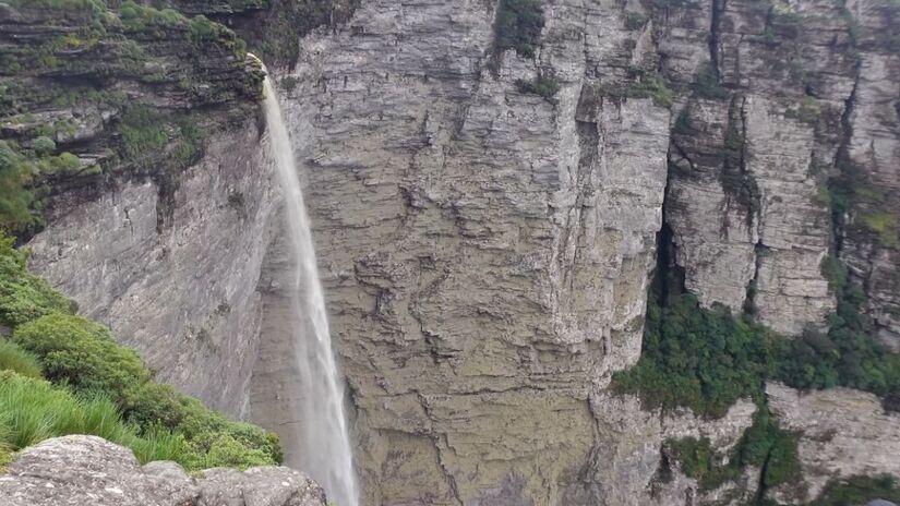 O resultado &eacute; um espet&aacute;culo visual e sonoro que muitos descrevem como hipnotizante (Fotos: Reprodu&ccedil;&atilde;o/Youtube)