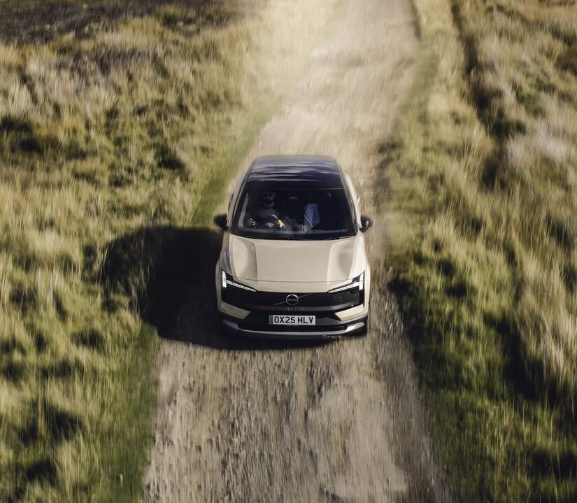 Tração integral e o alto torque fazem do EX30 Cross Country o veículo de desempenho mais impressionante já produzido pela Volvo. Foto: Divulgação