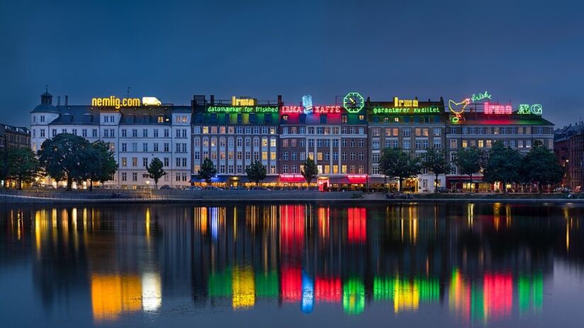 Segundo o Relatório Mundial da Felicidade da ONU de 2025, a Dinamarca é o segundo país mais feliz do mundo (Foto: Kristoffer Trolle/Wikimedia Commons)