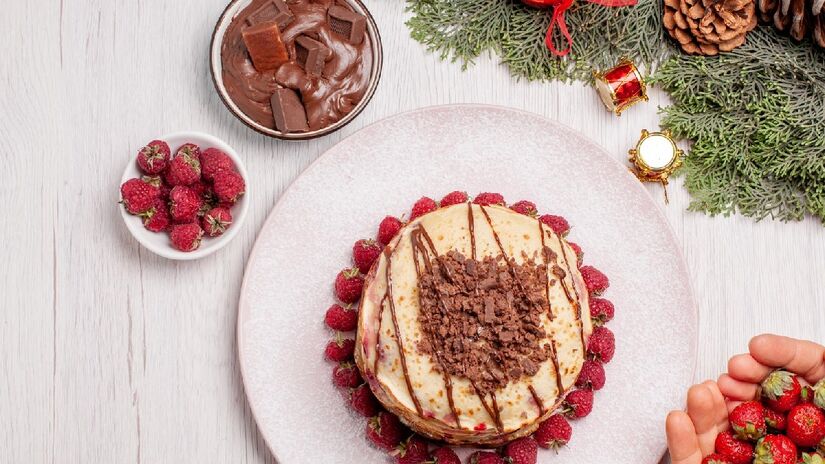 Sobremesas à base de chantilly e creme de leite também devem ser evitada - (KamranAydinov/Freepik)