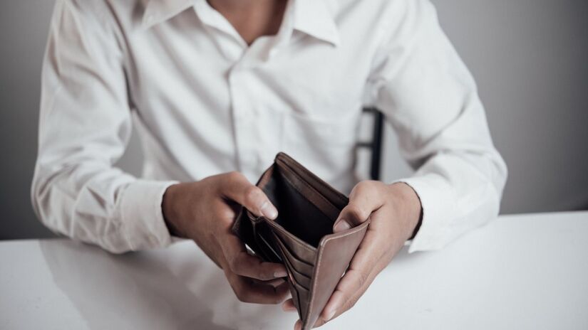 7. Carteiras ou bolsas vazias (Fotos: Freepik)
