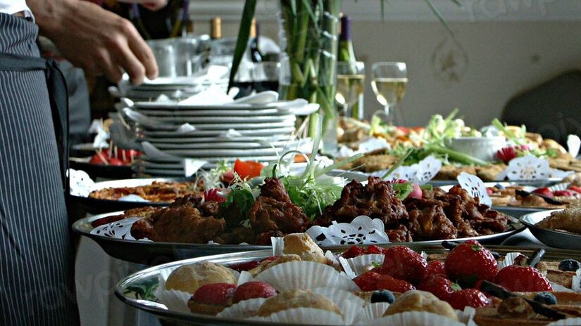 Classificada como a terceira melhor cidade do mundo para restaurantes pela Resonance Consultancy, São Paulo fica atrás apenas de Tóquio e Seul no cenário global. A metrópole oferece uma jornada culinária inigualável com cerca de 30 mil estabelecimentos que servem 81 tipos diferentes de culinária graças à imensa diversidade cultural dos imigrantes.