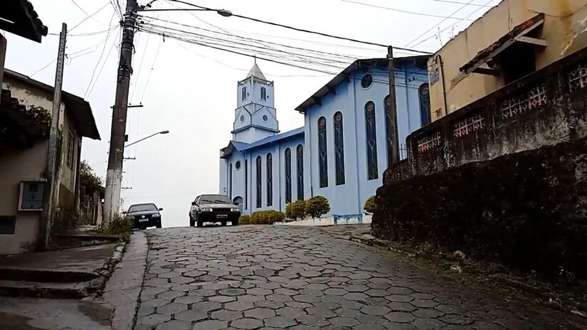 Pouco conhecida e cercada por Mata Atlântica, Juquitiba é ideal para quem busca descanso e experiências ao ar livre (Fotos: Reprodução/Youtube)

