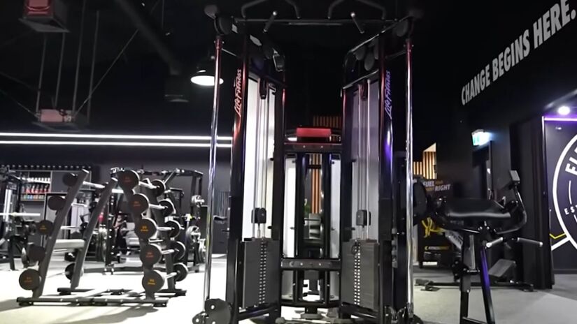 Casa conta com academia particular especializada