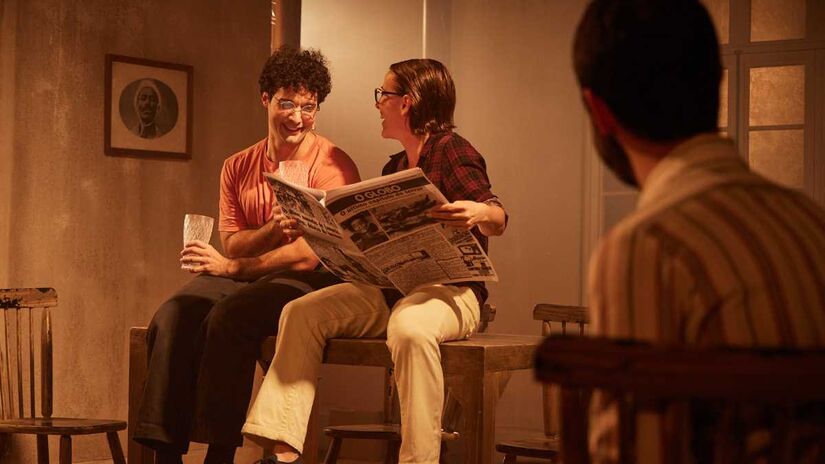 Com texto e direção de Zé Henrique de Paula e músicas de Fernanda Maia, Núcleo Experimental reestreia o musical Codinome Daniel, uma homenagem ao jornalista, escritor e ativista Herbert Daniel. 