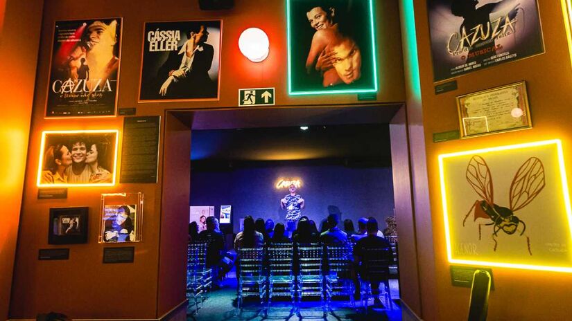 A versão paulistana da exposição traz ainda registros inéditos da relação de Cazuza com a Capital, como o primeiro show da turnê "Ideologia" no Aeroanta, em 1988.