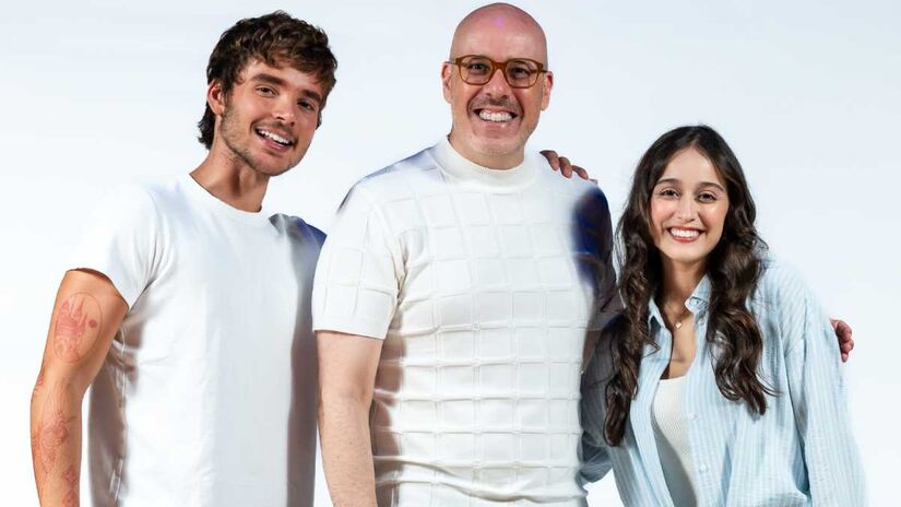 Montagem oficial de Percy Jackson  O Ladrão de Raios: O Musical foi anunciada no Brasil e, na CCXP de 2025, a produção do espetáculo divulgou João Lucas e Marianna Alexandre no elenco. 