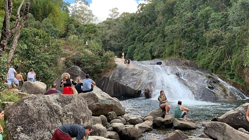 As cachoeiras mais procuradas ficam na vila de Maromba, o que faz dela uma região mais tranquila (Foto: Eduardo Miyake/Wikimedia Commons)