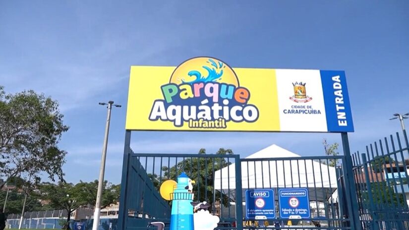 O parque aquático infantil funciona dentro do Parque do Planalto, na Rua Serra de Mailasqui, na Vila Planalto, em Carapicuíba. A entrada é totalmente gratuita e não há necessidade de agendamento, o que facilita a vida de quem decide o passeio de última hora.