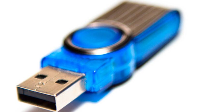 Pendrives perderam espaço porque a nuvem oferece acesso imediato, maior segurança e sincronização entre dispositivos, algo que as antigas memórias USB não conseguem acompanhar.