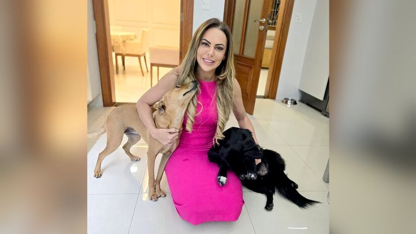 'O tema é minha grande paixão', disse Regina sobre o trabalho com animais abandonados/Reprodução/Instagram