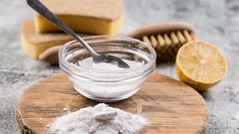 O ponto de partida é o limão combinado ao bicarbonato de sódio