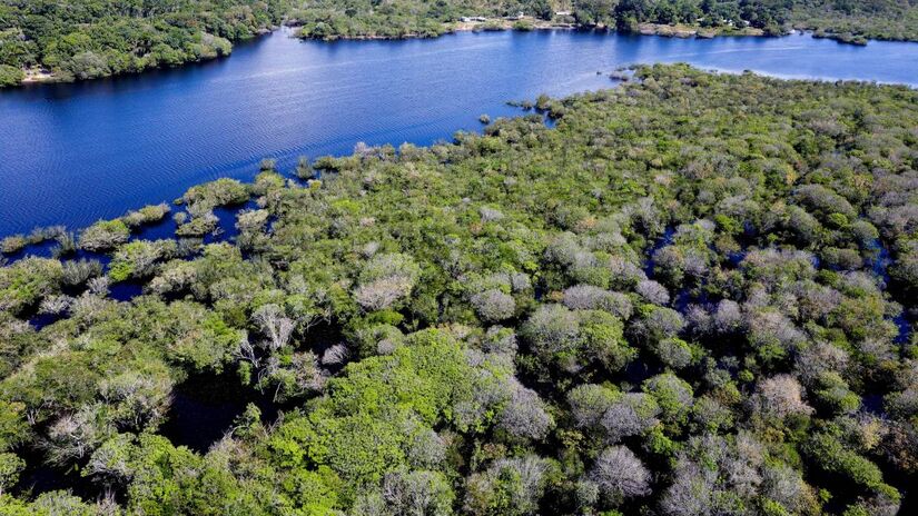 O Shanay-Timpishka, popularmente conhecido como "Rio Fervente do Amazonas", está localizado na Amazônia peruana e é considerado o rio mais quente do mundo fora de regiões vulcânicas.